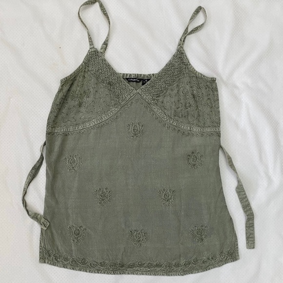 Fashion Fuse Spaghetti Strap Embroidered Cami Sz Medium Stone Wash Olive green - Picture 3 of 8